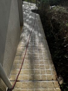 Nettoyage allée - entretien extérieur - Cadillac en Fronsadais